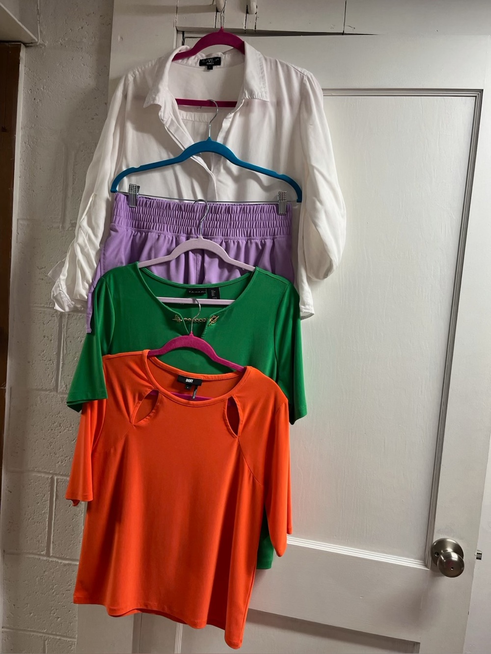 Colorful Mixed bundle of 4! Tops/shorts - Green, Orange, White